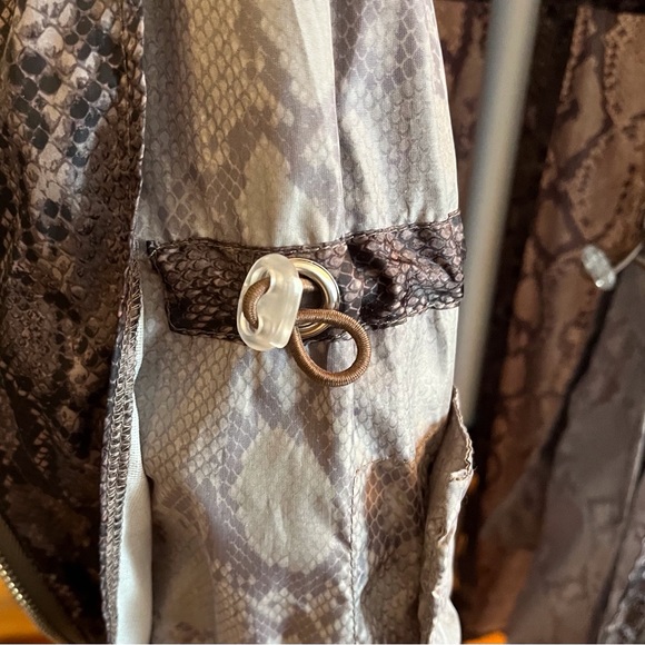 Micheal Micheal Kors rain jacket plus size - Picture 4 of 7